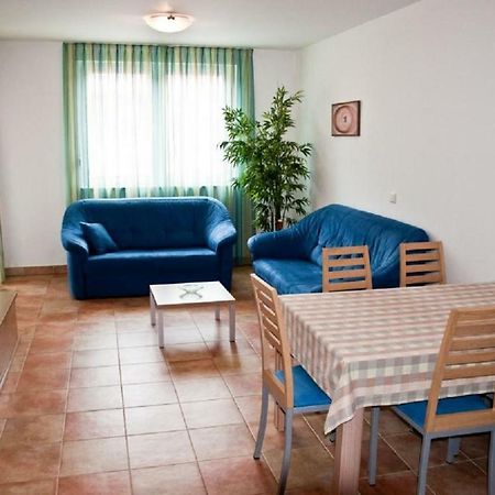 Roza Apartment Новиград Екстериор снимка
