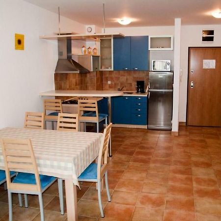 Roza Apartment Новиград Екстериор снимка